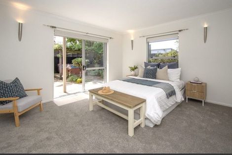 Photo of property in 2/11 Mclellan Place, Ilam, Christchurch, 8041