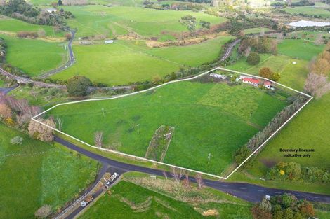 Photo of property in 101 Forest Lakes Road, Otaki, 5583