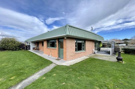 Photo of property in 18 Hamilton Avenue, Winton, 9720