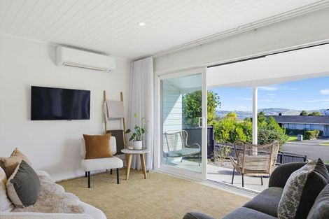 Photo of property in 6 Battersea Place, Richmond Heights, Taupo, 3330