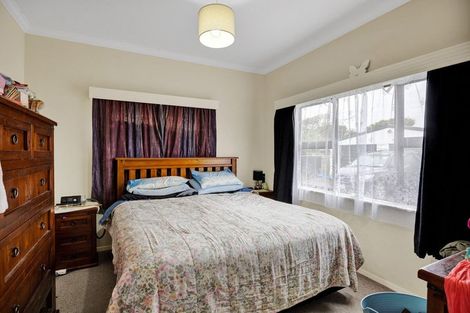 Photo of property in 73 Camberwell Road, Hawera, 4610