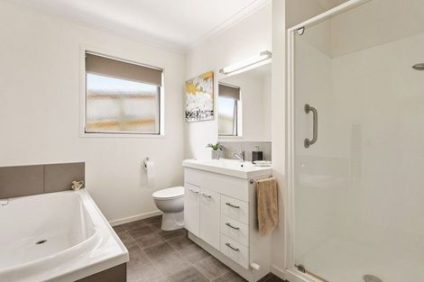 Photo of property in 2 Austen Way, Hairini, Tauranga, 3112