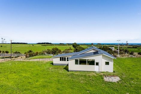 Photo of property in 2288 Eltham Road, Awatuna, Hawera, 4679