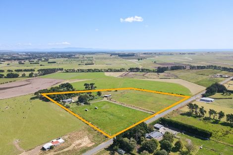 Photo of property in 49 Ferry Road, West Plains, Invercargill, 9879