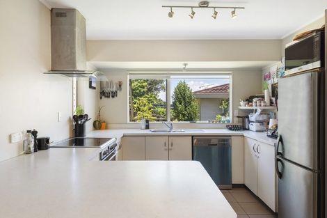 Photo of property in 1/44 Barbados Drive, Unsworth Heights, Auckland, 0632