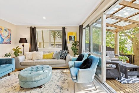 Photo of property in 4b Voyager Drive, Gulf Harbour, Whangaparaoa, 0930