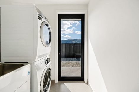 Photo of property in 10 Quigley Crescent, Cromwell, 9310