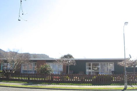 Photo of property in 2 Paterson Place, Whakatane, 3120