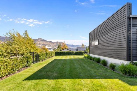 Photo of property in 34 Minaret Ridge, Wanaka, 9305