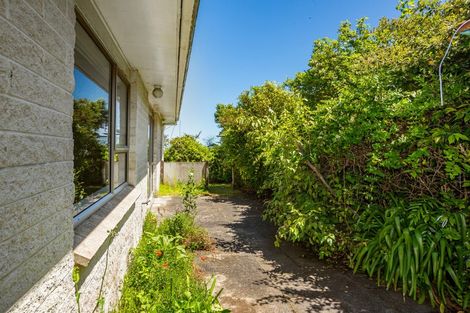 Photo of property in 30 The Track, Plimmerton, Porirua, 5026
