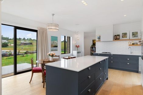 Photo of property in 18 Kotare Drive, Wanaka, 9305