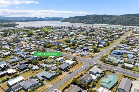 Photo of property in 201 Rutherford Road, Whangamata, 3620