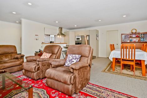 Photo of property in 24 Finchley Place, Hamilton East, Hamilton, 3216