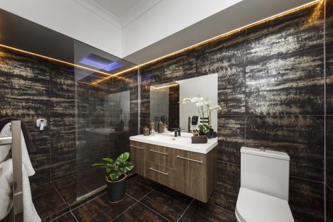 Photo of property in 40 Florence Avenue, Palmerston North, 4414