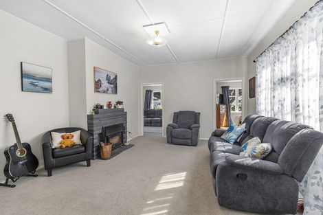 Photo of property in 56 Tannadyce Street, Strathmore Park, Wellington, 6022