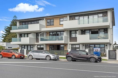 Photo of property in 2/388 Hibiscus Coast Highway, Orewa, 0931