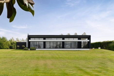 Photo of property in 9 Birdie Way, Martinborough, 5711