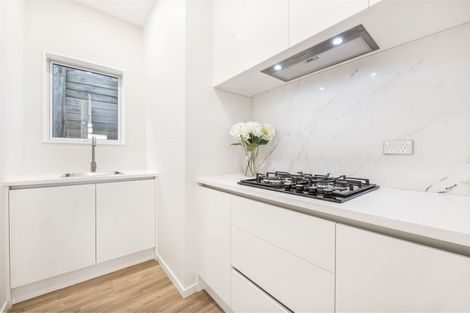 Photo of property in 12 Haku Road, Flat Bush, Auckland, 2019