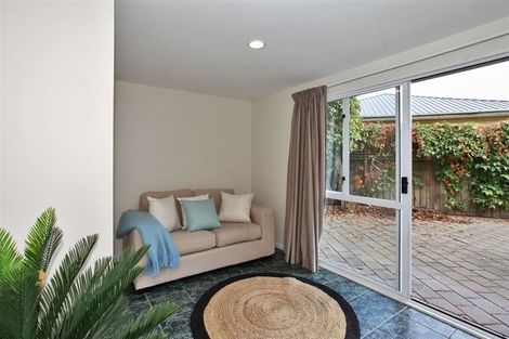 Photo of property in 2/27 Maxwell Street, Riccarton, Christchurch, 8041