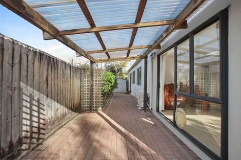 Photo of property in 2/148 Pigeon Mountain Road, Half Moon Bay, Auckland, 2012