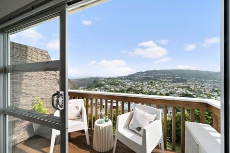 Photo of property in 10b Ceres Crescent, Johnsonville, Wellington, 6037