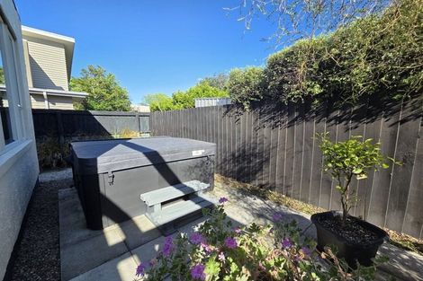Photo of property in 98 Studholme Street, Somerfield, Christchurch, 8024