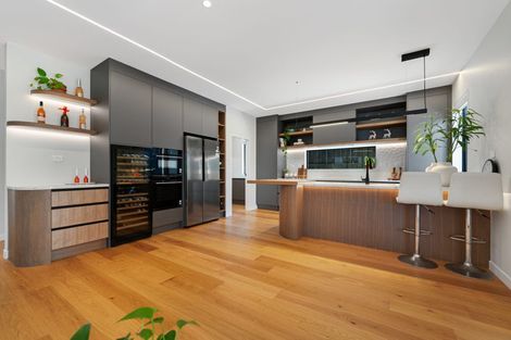 Photo of property in 2 Pukeko Road, Hobsonville, 0616