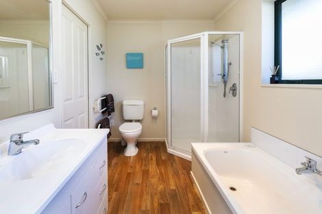 Photo of property in 95 Selwyn Street, Somerfield, Christchurch, 8024