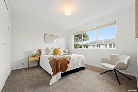 Photo of property in 17 Taioma Crescent, Te Atatu Peninsula, Auckland, 0610