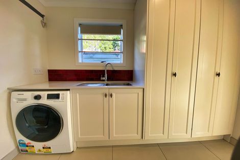 Photo of property in 114 Scenic Drive, Titirangi, Auckland, 0604