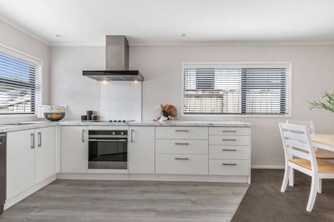 Photo of property in 34 Marion Crescent, Papamoa Beach, Papamoa, 3118