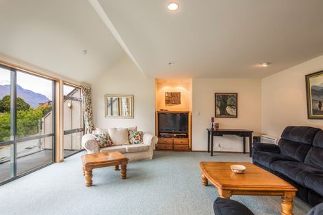 Photo of property in Marina Village, 10/10 Marina Drive, Frankton, Queenstown, 9300