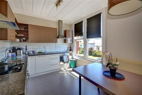 Photo of property in 1 Elm Row, Dunedin Central, Dunedin, 9016