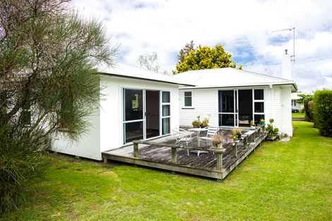 Photo of property in 12 Byron Street, Te Hapara, Gisborne, 4010