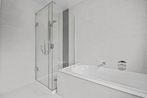 Photo of property in 114 Fairview Avenue, Fairview Heights, Auckland, 0632