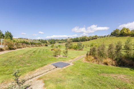 Photo of property in 22 Highlands Drive, Waipawa, 4277