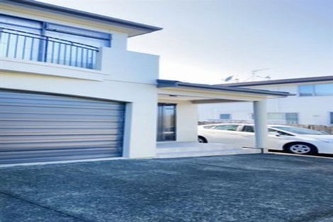 Photo of property in 60 English Oak Drive, Schnapper Rock, Auckland, 0632