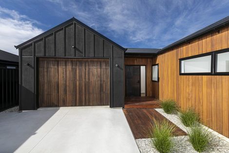 Photo of property in 175 Burdon Loop, Lake Hawea, 9382