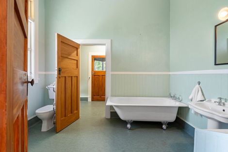 Photo of property in 75 Kahuterawa Road, Linton, Palmerston North, 4472