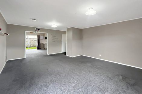 Photo of property in 15 Peppertree Glade, Kelvin Grove, Palmerston North, 4414
