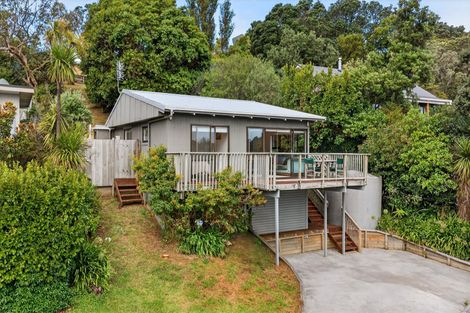 Photo of property in 11 Hillside Crescent, Leigh, 0985