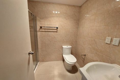 Photo of property in 2/3 Wallson Crescent, Wiri, Auckland, 2104