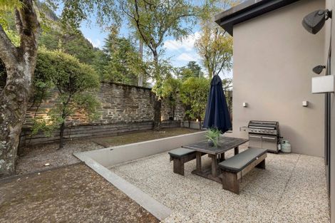 Photo of property in 42a Man Street, Queenstown, 9300