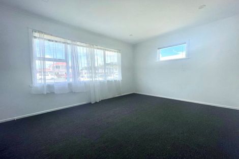 Photo of property in 5 Clendon Avenue, Papatoetoe, Auckland, 2025