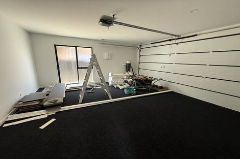 Photo of property in 21 Catalina Avenue, Rosehill, 2113