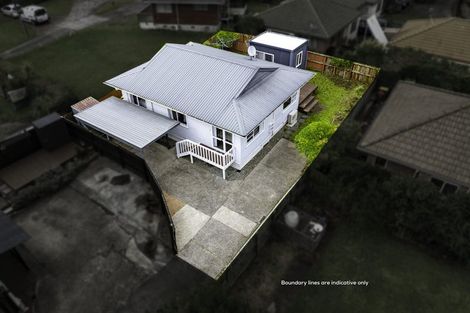 Photo of property in 3/51 Fruitvale Road, New Lynn, Auckland, 0600