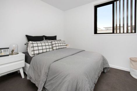 Photo of property in 4/163 Hobsonville Point Road, Hobsonville, Auckland, 0616