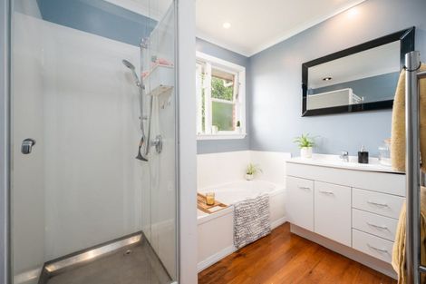 Photo of property in 4 Harpham Street, Taradale, Napier, 4112