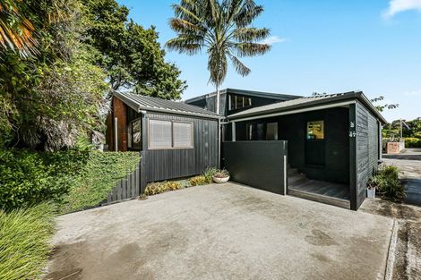 Photo of property in 2/47 Shakespeare Road, Milford, Auckland, 0620