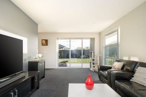 Photo of property in 33 Northmoor Boulevard, Rolleston, 7615